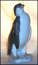 Penguin, Lladro Figurine  #5249 MAIN