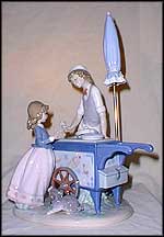 Ice Cream Vendor, Lladro Figurine  #5325 MAIN