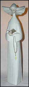 Prayerful Moment (white), Lladro Figurine  #5500-3 MAIN