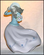 Blustery Day, Lladro Figurine  #5588 MAIN