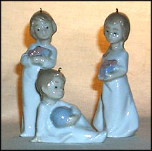 Christmas Morning, Set of 3, Lladro Ornament  #5940 MAIN