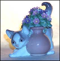 Secret Spot, Lladro Figurine  #6566 MAIN