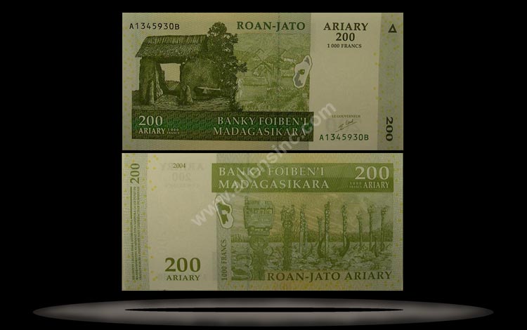 Madagascar Banknote, 200 Ariary, 2004, P#87 MAIN