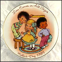 Love Comes In All Sizes Collector Plate MAIN