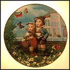 Surprise Collector Plate by M I Hummel MAIN