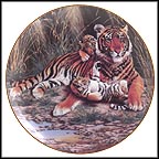 A Peaceful World Collector Plate by R. G. Finney MAIN