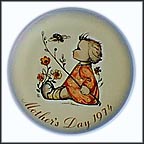 The Bumblebee Collector Plate by Berta Hummel MAIN