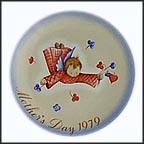 Cherub's Gift Collector Plate by Berta Hummel MAIN
