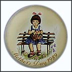 Pretty As A Picture Collector Plate by Berta Hummel MAIN