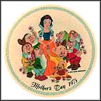 Snow White And The Seven Dwarfs Collector Plate by Disney Studio Artists MAIN