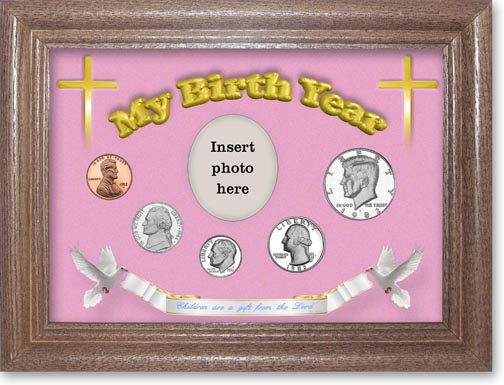 1982 'Children are a Gift from the Lord' My Birth Year Coin Gift Set with a pink background and dark oak frame MAIN