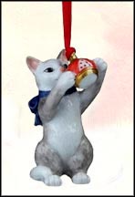 2011 Kitten, Royal Copenhagen Figurine Ornament MAIN