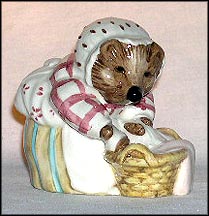 Mrs. Tiggy-Winkle Washing MAIN