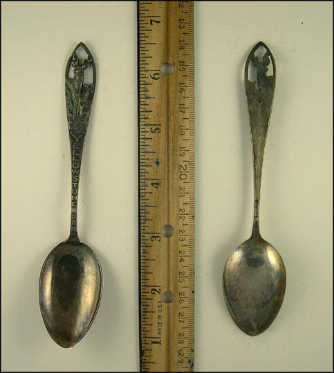 Yellowstone, Family of Deer, Wyoming Souvenir Spoon MAIN
