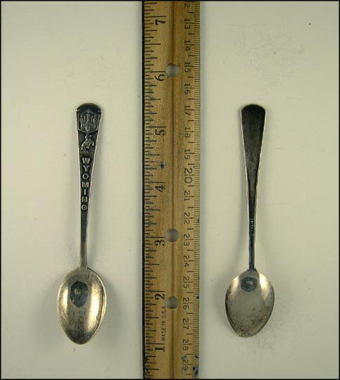 State Seal, Man Riding Bronco, Wyoming Souvenir Spoon MAIN