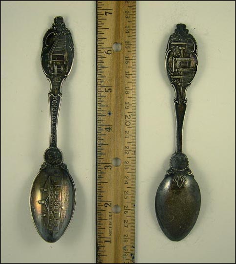American Flag, George and Martha Washington, George Washington's House, Mt. Vernon, Virginia Souvenir Spoon MAIN