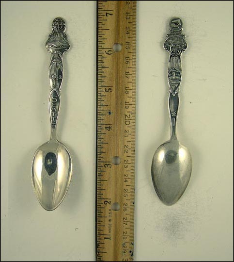 World's Fair Coliseum, Tower, Century Exposition, U.S. Science Building...... Souvenir Spoon MAIN