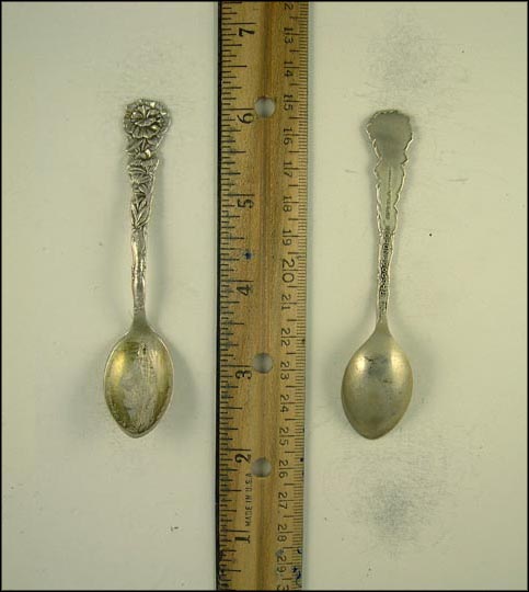 Mt. Rainier, Flowers, "Rhododendron", Seattle, Washington Souvenir Spoon MAIN