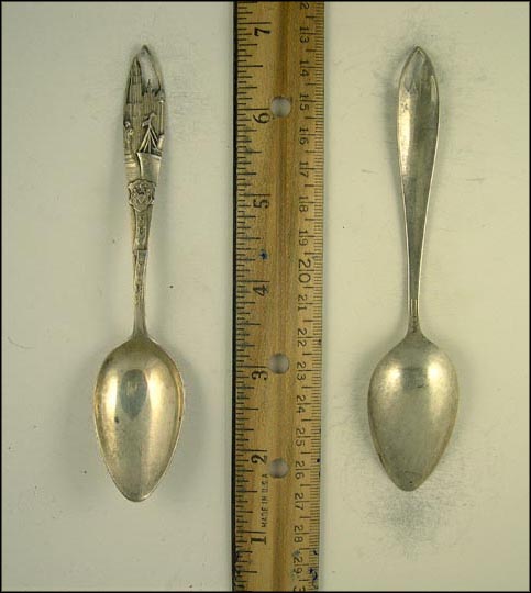 Ship, Buildings, Statue of Liberty, New York Souvenir Spoon MAIN