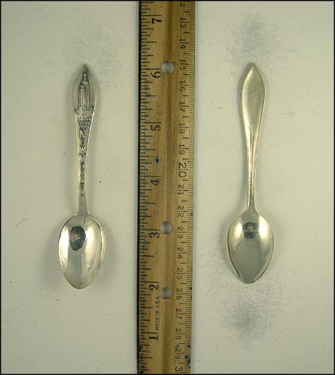 Empire State Building, New York, New York Souvenir Spoon MAIN