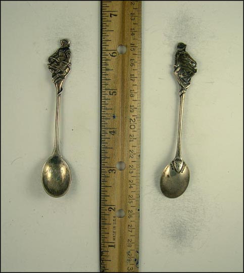 Worker, New York, New York Souvenir Spoon MAIN
