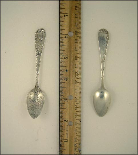 Post Nubila Phoebus, Deer, Charter Oak, Hartford, Connecticut Souvenir Spoon MAIN