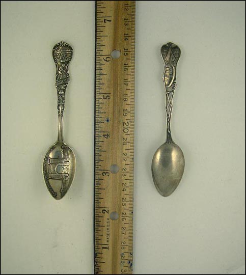 Entrance to Yellow Stone Park, Montana, State Seal, Montana Souvenir Spoon MAIN