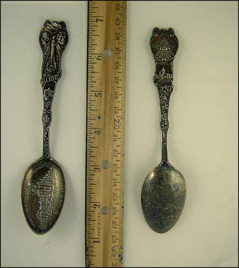 St. Louis, Lewis and Clark, Louisiana Purchase Monument, World's Fair Palace of Electricity...... Souvenir Spoon MAIN