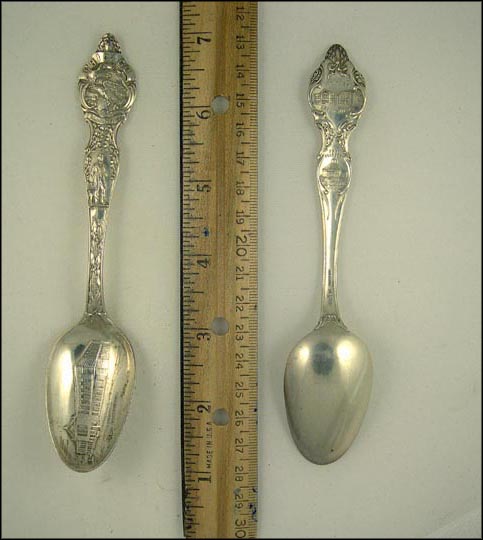 Art Institute, State Seal, Lincoln Memorial, Fort Dearborn, Chicago, Illinois Souvenir Spoon MAIN