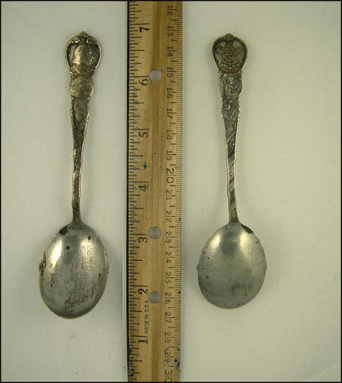 World's Columbian Exposition, Woman's Building 1492-1893, Chicago, Illinois Souvenir Spoon MAIN