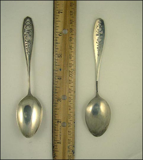 Cut Out, Chicago, Illinois Souvenir Spoon MAIN