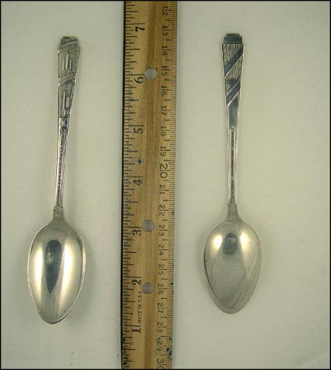 1833 Official 1933 A Century of Progress, Chicago, Illinois Souvenir Spoon MAIN