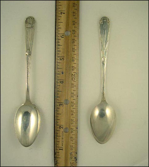 1833-1933 A Century of Progress, World's Fair, Chicago, Illinois Souvenir Spoon MAIN