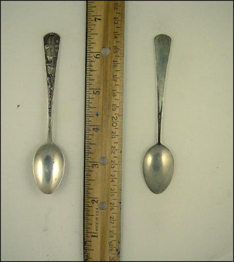Fort Dearborn, Chicago, Illinois Souvenir Spoon MAIN