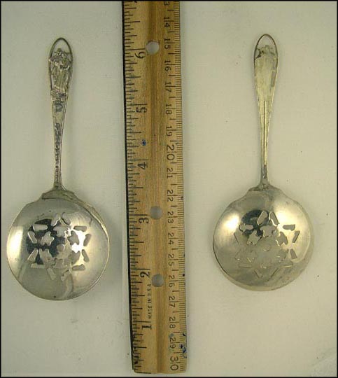 Cut Out John Alden and Priscilla, Plymouth, Massachusetts Souvenir Spoon MAIN