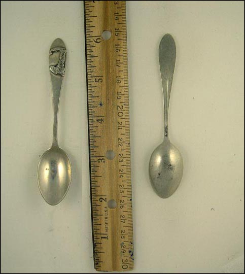 Cape Cod, Massachusetts Souvenir Spoon MAIN