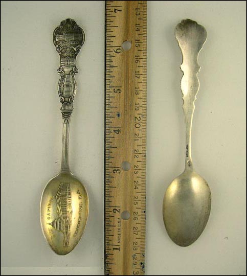 The Capitol, Arlington Mansion, US Treasury, White House...... Souvenir Spoon MAIN