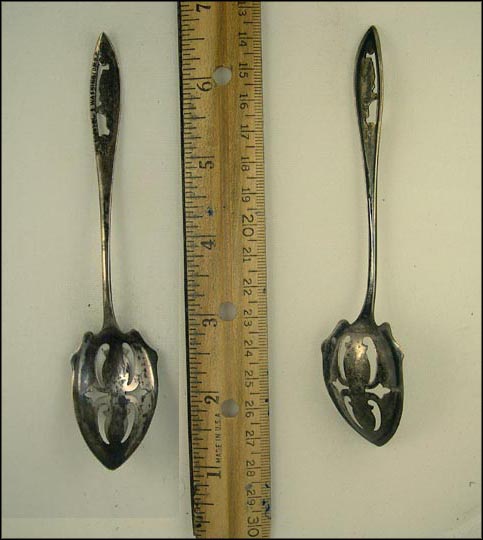 Cut Out of The Capitol, Washington, District of Columbia Souvenir Spoon MAIN