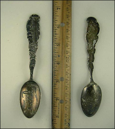Gratiot Light, Fish, Ship, Port Huron, Michigan Souvenir Spoon MAIN