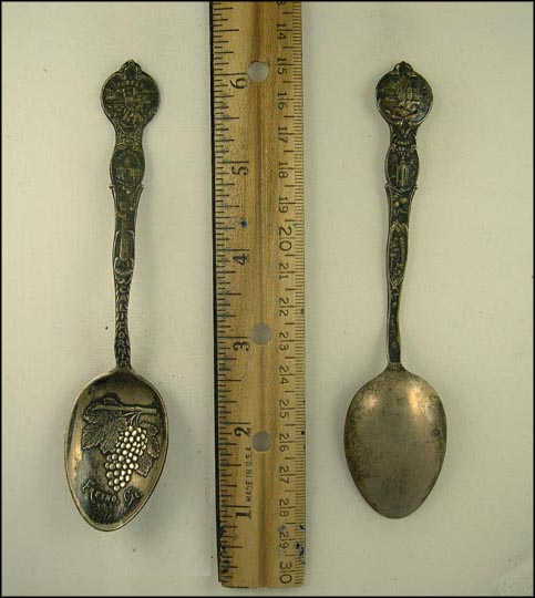 Grapes, Wawona, State Capitol, State Seal, Cliff House... Souvenir Spoon MAIN