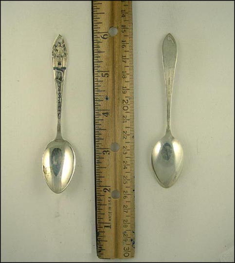 Disneyland, Cut Out Castle, California Souvenir Spoon MAIN