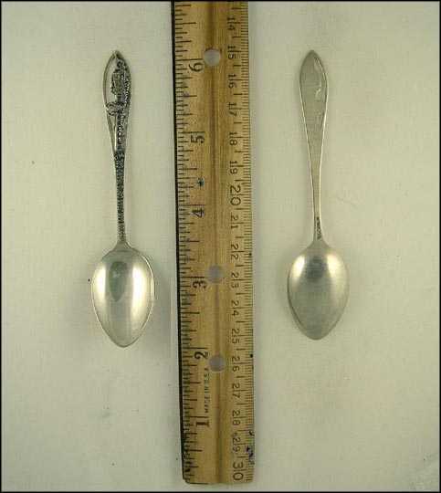 Cut Out Mission 1776, San Juan Capistrano, California Souvenir Spoon MAIN