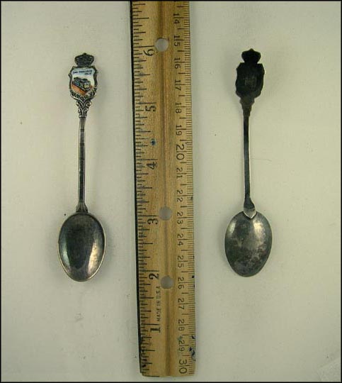 Enameled Cable Car, San Francisco, California Souvenir Spoon MAIN