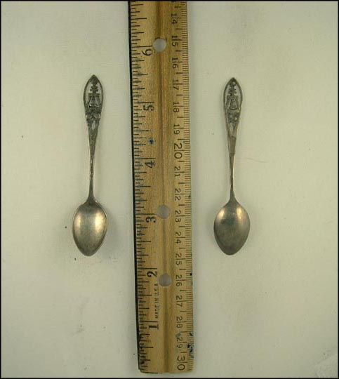 Cut Out Bell and Oranges, San Diego, California Souvenir Spoon MAIN