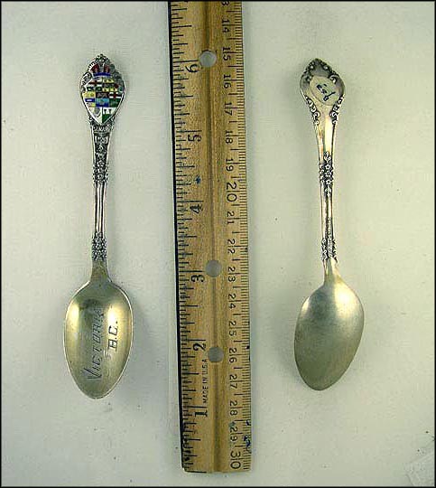 Enameled Seal, Victoria, British Columbia, Canada Souvenir Spoon MAIN