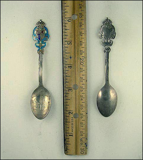 Municipal Building, Enameled Crest, Toronto, Canada Souvenir Spoon MAIN