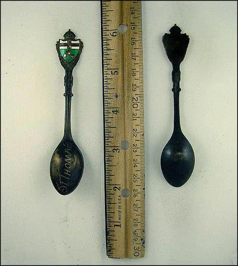 Enameled Crest with Maple Leaves, St. Thomas Souvenir Spoon MAIN
