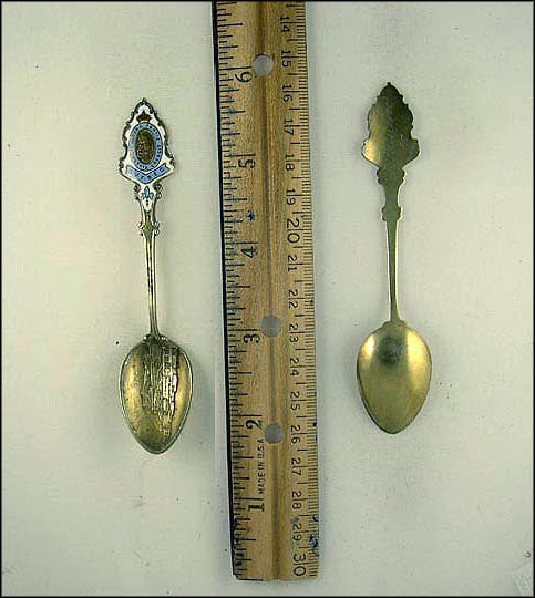 Enameled Crest, Ships at Pier, Quebec, Canada Souvenir Spoon MAIN