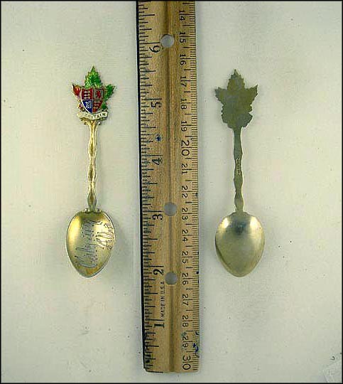 Enameled Maple Leaf Surrounding Crest, Gt. Britain , Calgary, Alta, Canada Souvenir Spoon MAIN