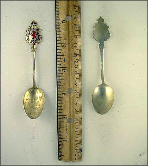 Enameled Crest, Parliament Buildings, Ottawa, Canada Souvenir Spoon MAIN